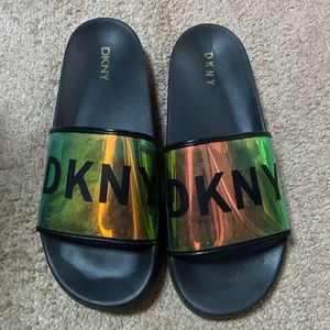 DKNY SLIDES